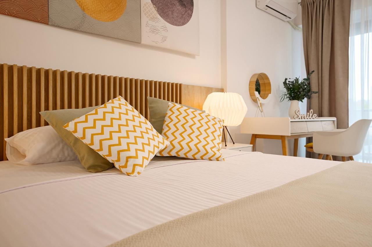 Moon Plaza Deluxe Studios Bukarest Kültér fotó