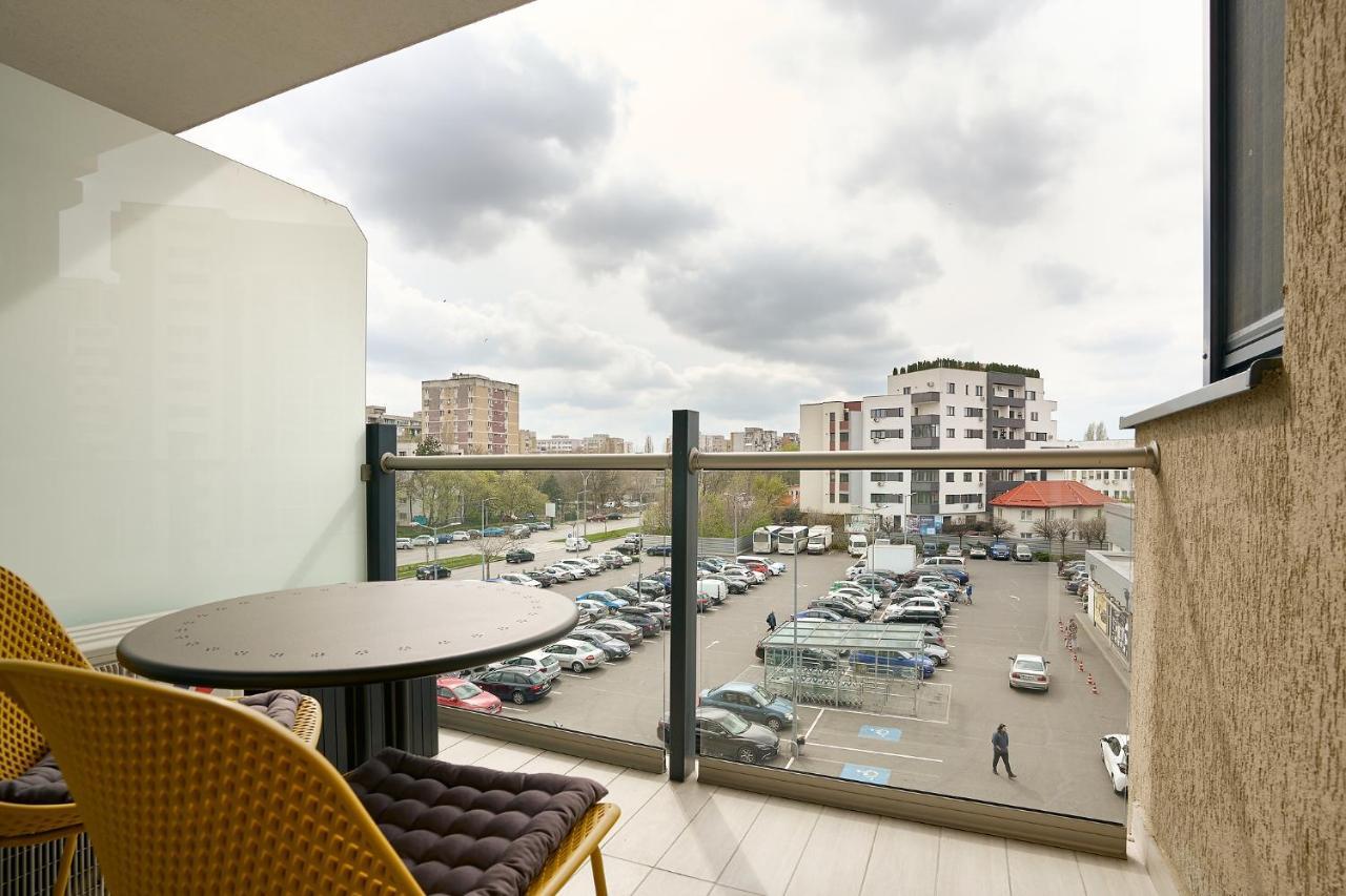 Moon Plaza Deluxe Studios Bukarest Kültér fotó