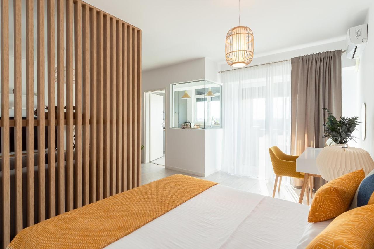 Moon Plaza Deluxe Studios Bukarest Kültér fotó