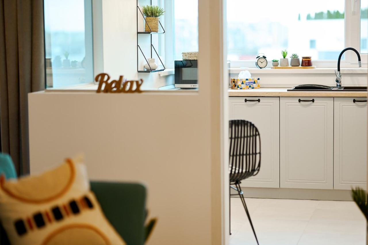 Moon Plaza Deluxe Studios Bukarest Kültér fotó