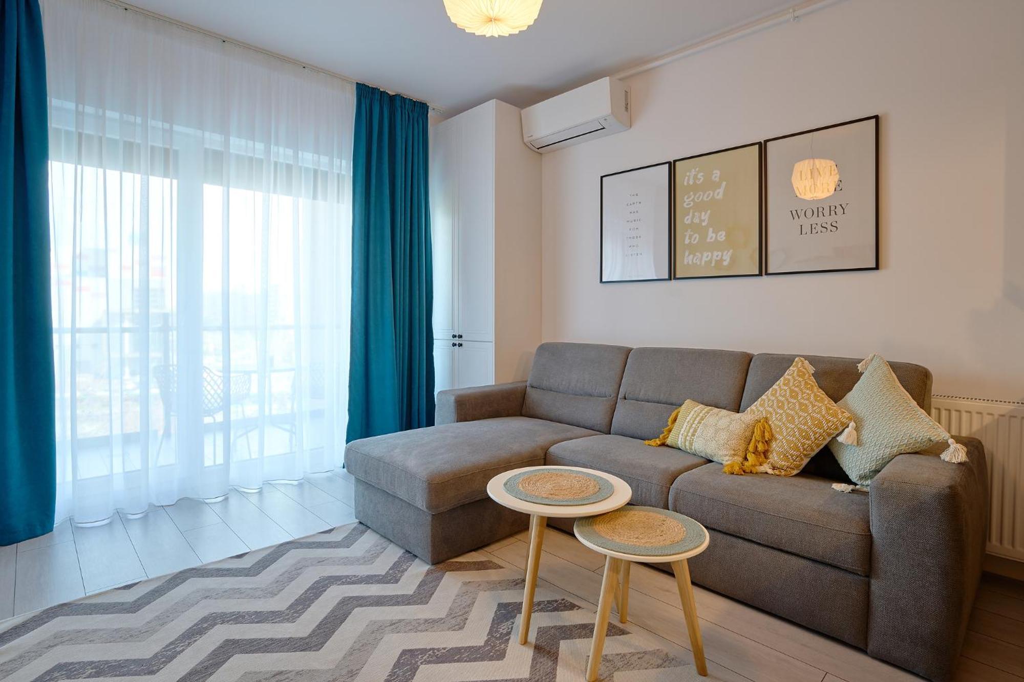 Moon Plaza Deluxe Studios Bukarest Kültér fotó